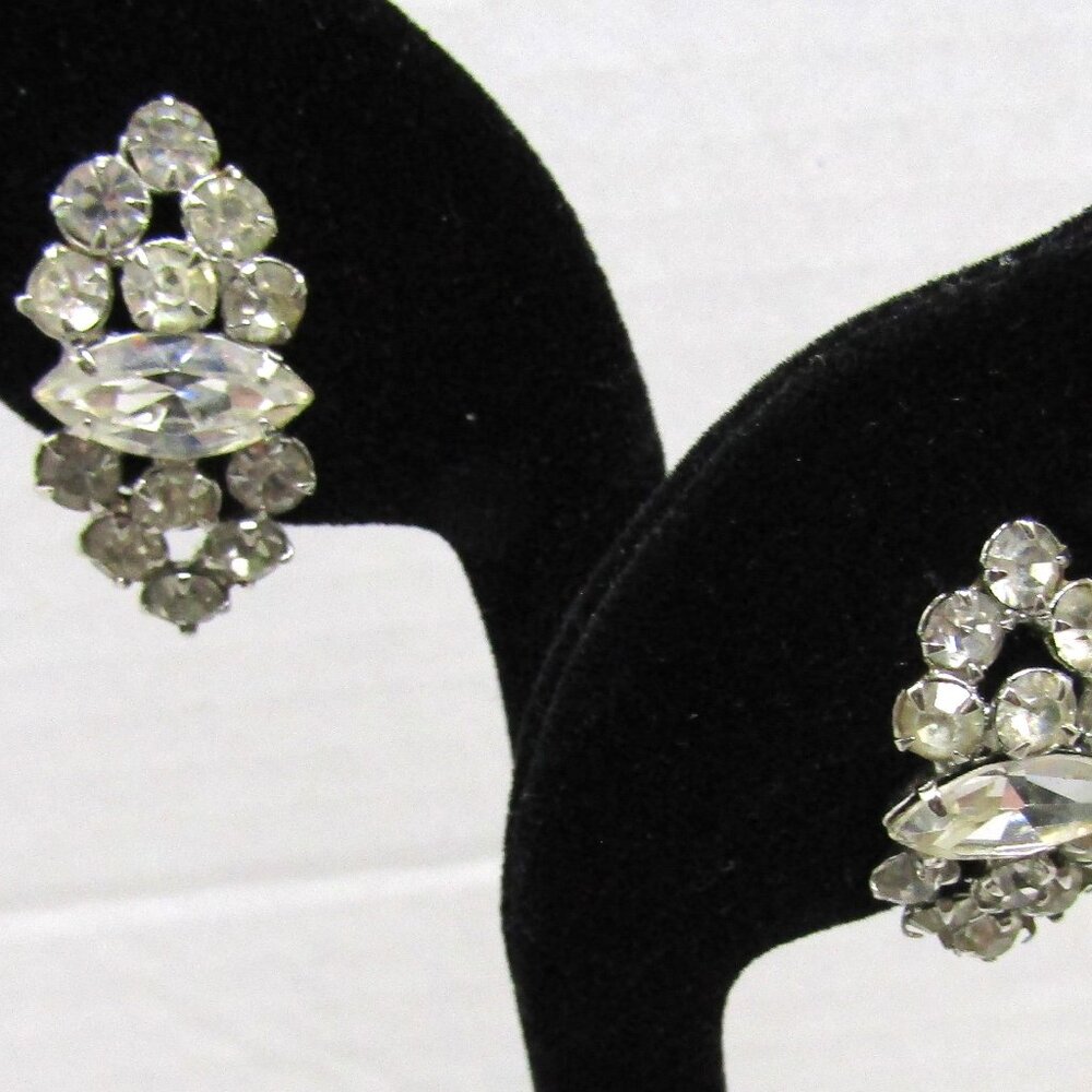 Clear Rhinestone Screw Back Earrings Silver Tone Mid Century Marquise Vintage